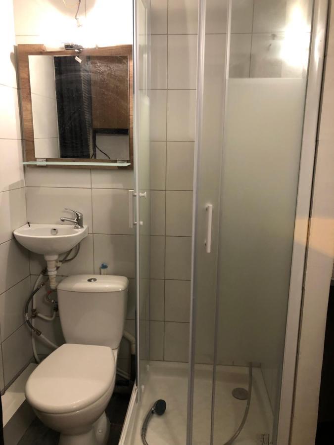 Studette Independant Avec Terrasse-Climatisation Apartment Marseille Ngoại thất bức ảnh